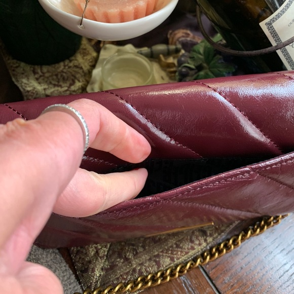 Authentic KURT GEIGER LONDON Quilted leather flap chain Crosby/Clutch - Picture 7 of 12